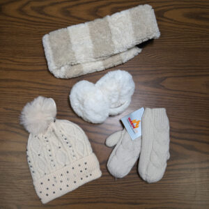 Holiday Gift Guide: Cozy Winter Essentials for Everyone